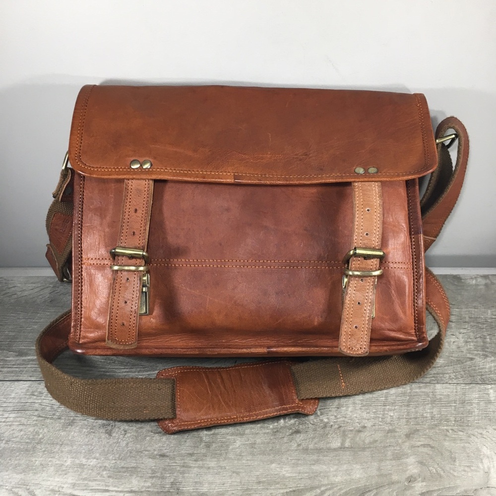 Berliner Distressed Brown Leather ShoulderBag Messenger Briefcase School Carryon